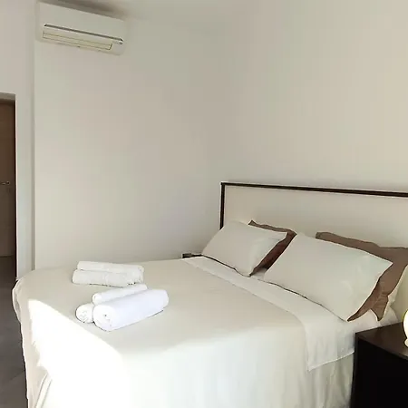 Lido & Hotel *